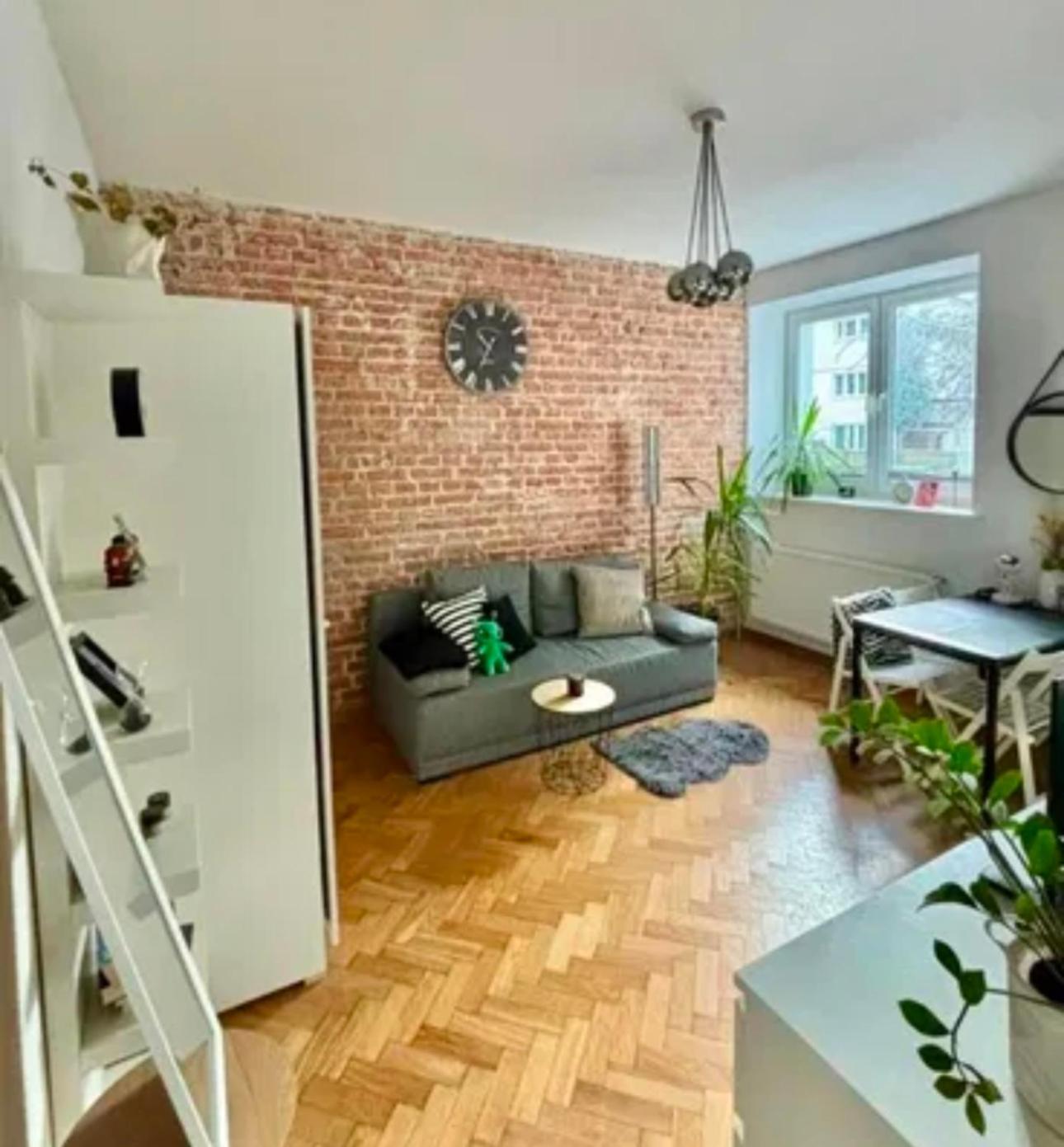 Nurska 1936r, Saska Kepa, Nearby Pge Stadion National Stadium Apartament Warszawa